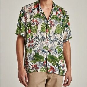 Cooke Street Honolulu Hawaiian Button Down Short Sleeve Shirt Small